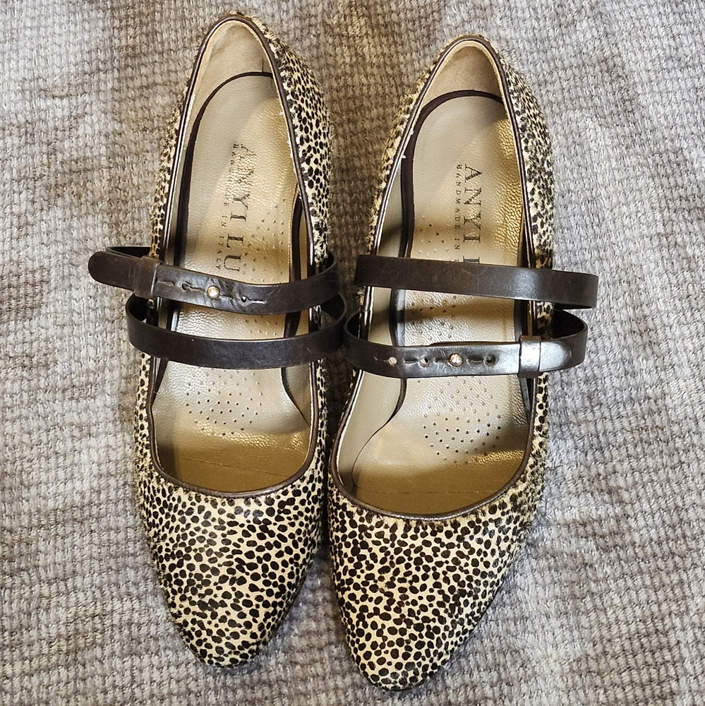 Anyi Lu Leather Faux Animal Print Pump Sz 7.5, Italian Made